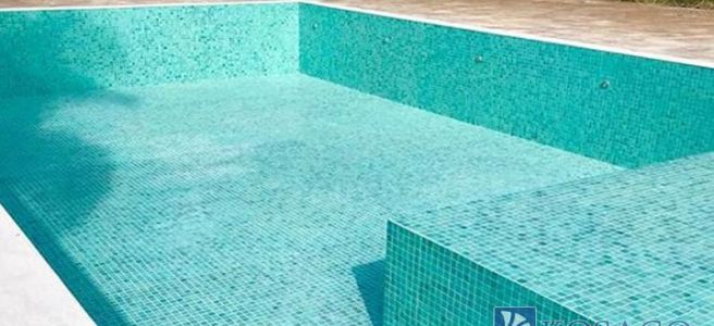 Gạch mosaic ốp bể bơi